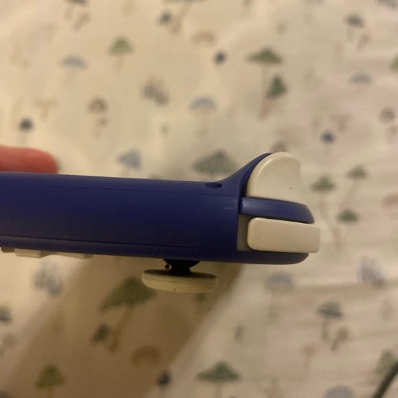 Nintendo Switch Lite - Picture 4 of 10